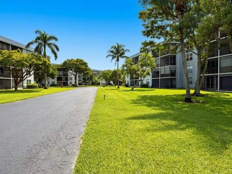 114 Royal Pk Drive #3A, Oakland Park FL - photo 23 of 33