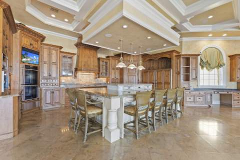 4089 SE Old Saint Lucie Boulevard, Stuart FL - photo 7 of 34