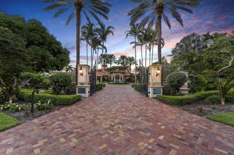 4089 SE Old Saint Lucie Boulevard, Stuart FL - photo 13 of 34
