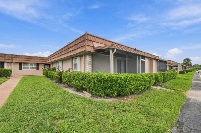 1 bedroom Condominium at 334 Seville N, Kings Point, Delray Beach — photo 4
