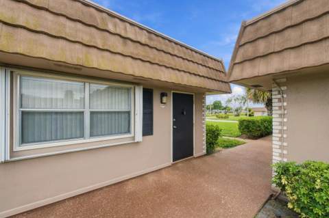 334 Seville N, Delray Beach FL - photo 9 of 37
