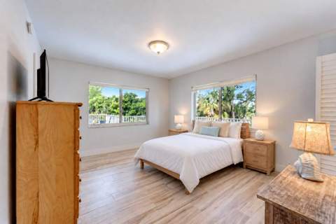 1203 Hillsboro Mile #P2, Hillsboro Beach FL - photo 19 of 62