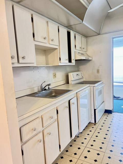 601 NW 78th Terrace #205, Margate FL - photo 7 of 19