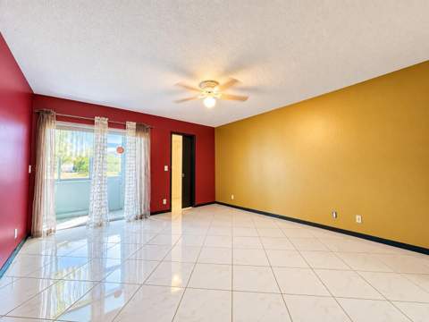 110 Wellington B, West Palm Beach FL - photo 7 of 19