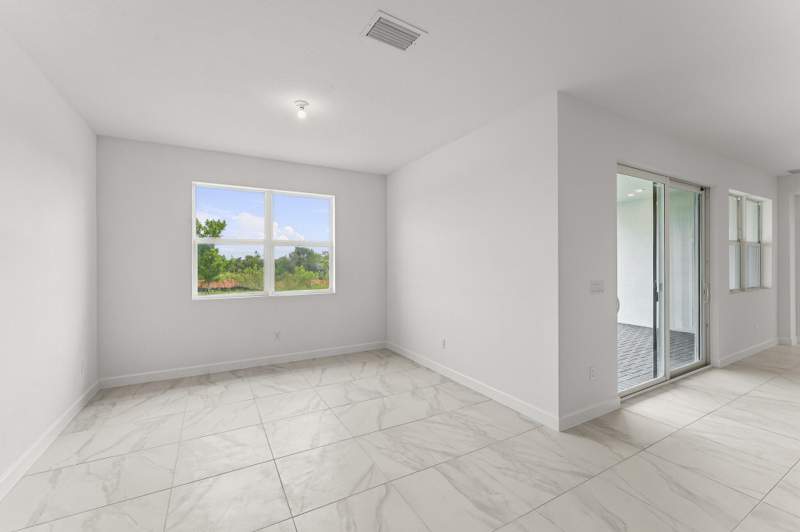 3 bedroom Single Family Residence at 10953 SW Orana Drive, Cadence Wg5D Phase 1 — photo 4