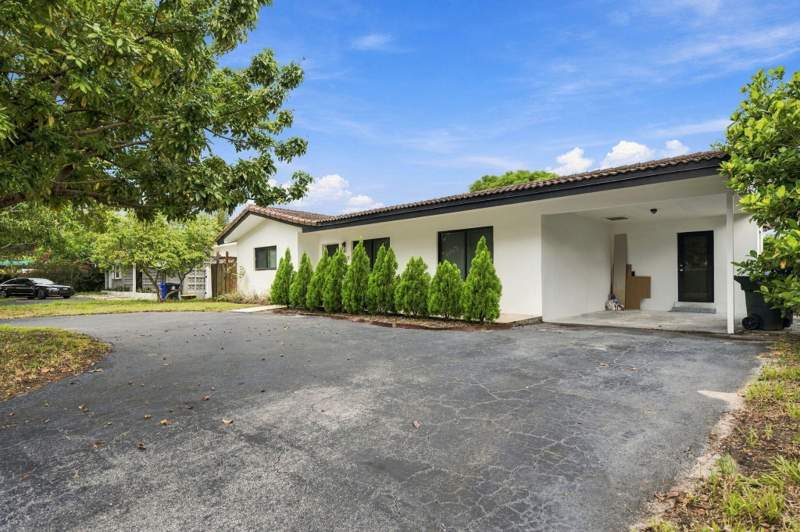 2 bedroom Single Family Residence at 4741 NE 19th Avenue, Coral Hills, Fort Lauderdale — photo 2