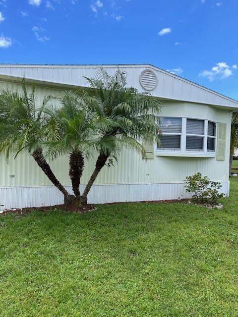 2 bedroom Manufactured Home at 7 La Paloma Lane, Spanish Lakes Riverfront, Port St. Lucie — photo 5