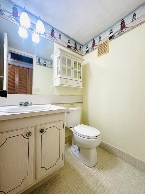 3005 Cambridge A, Deerfield Beach FL - photo 19 of 53