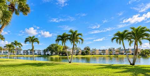 110 Wellington B, West Palm Beach FL - photo 11 of 19