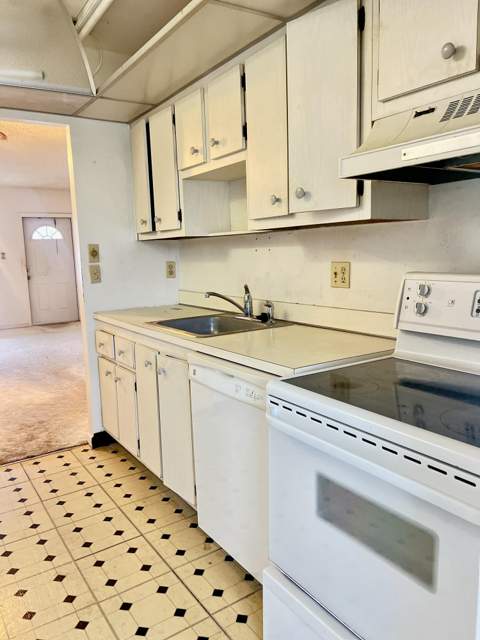 601 NW 78th Terrace #205, Margate FL - photo 6 of 19