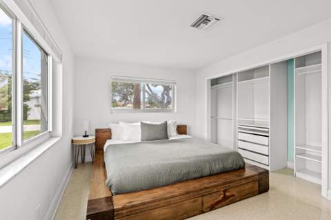 690 SE 5th Court, Pompano Beach FL - photo 9 of 45