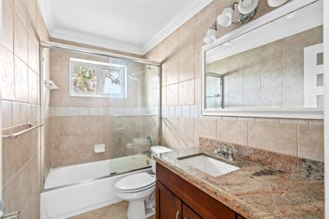 690 SE 5th Court, Pompano Beach FL - photo 10 of 45