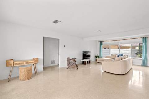 690 SE 5th Court, Pompano Beach FL - photo 15 of 45