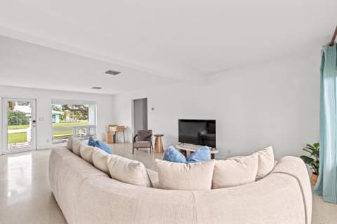 690 SE 5th Court, Pompano Beach FL - photo 17 of 45
