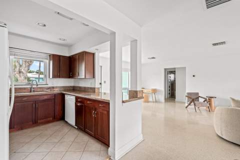 690 SE 5th Court, Pompano Beach FL - photo 24 of 45