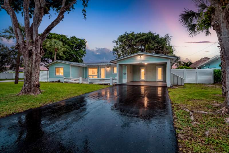2 bedroom Single Family Residence at 690 SE 5th Court, Cypress Isles Estates 2nd Add, Pompano Beach — photo 2