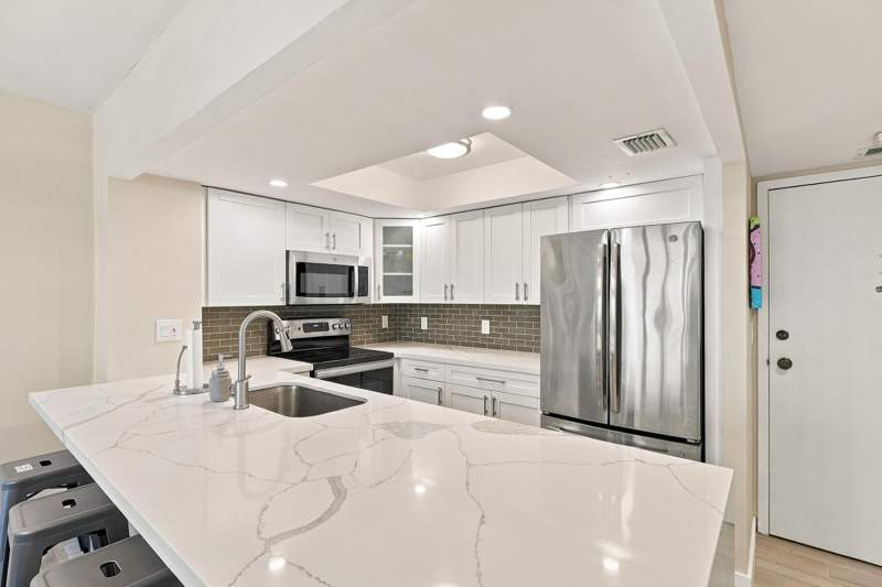 2 bedroom Condominium at 3540 S Ocean Boulevard #611, Le Chateau Royal Condo, South Palm Beach — photo 5