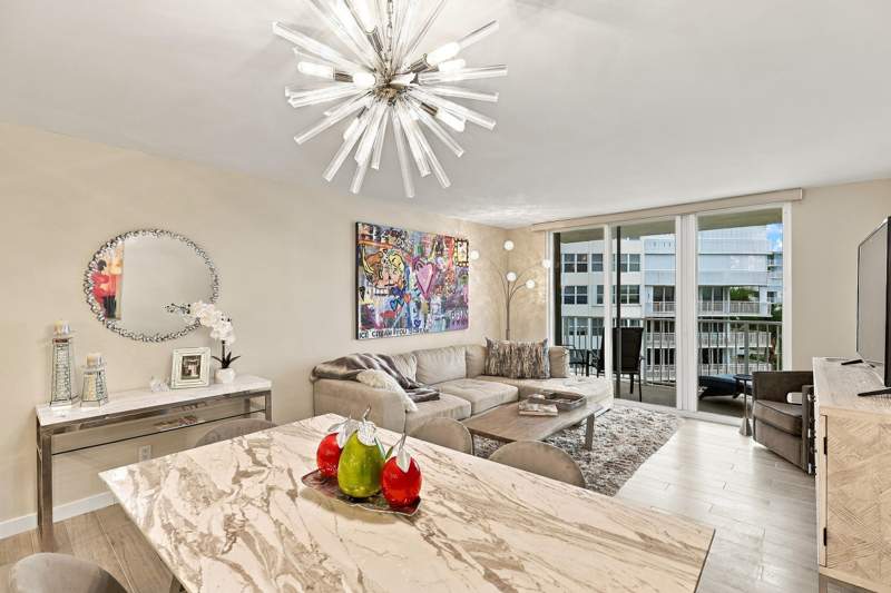 2 bedroom Condominium at 3540 S Ocean Boulevard #611, Le Chateau Royal Condo, South Palm Beach — photo 4
