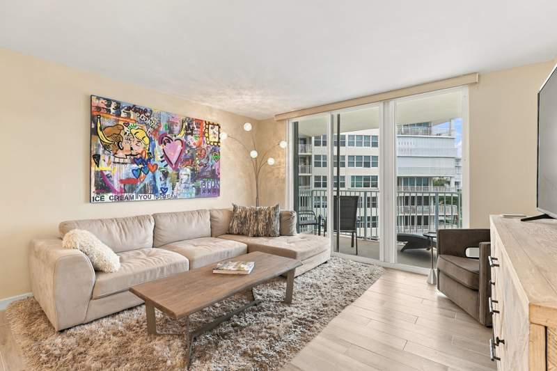 2 bedroom Condominium at 3540 S Ocean Boulevard #611, Le Chateau Royal Condo, South Palm Beach — photo 2