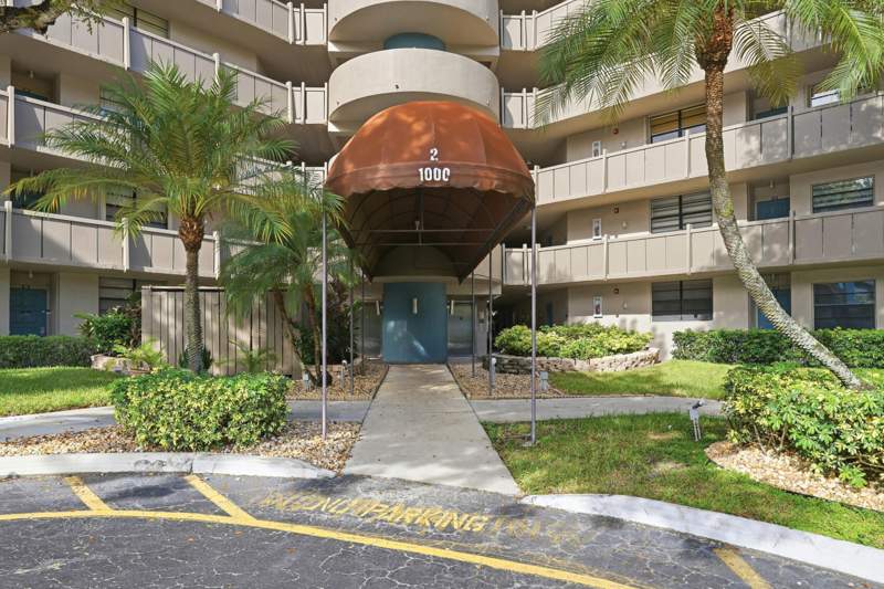2 bedroom Condominium at 1000 Colony Point Circle #110, Colony Point 2 Condo, Pembroke Pines — photo 4