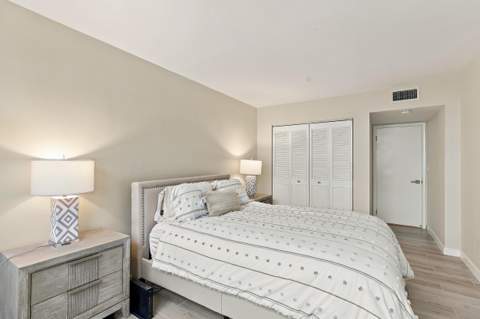 3540 S Ocean Boulevard #611, South Palm Beach FL - photo 15 of 22