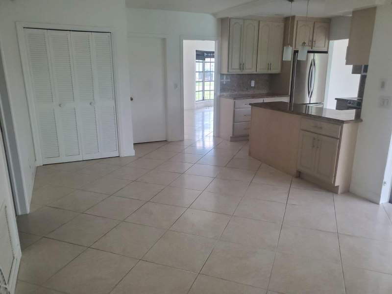 3 bedroom Single Family Residence at 1368 SW 13th Street, Boca Raton Square Unit 14, Boca Raton — photo 5