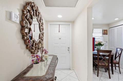 1000 Colony Point Circle #110, Pembroke Pines FL - photo 7 of 41