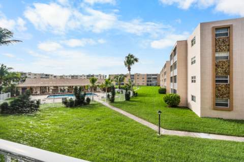 202 SE 10th Street #205, Dania Beach FL - photo 22 of 23