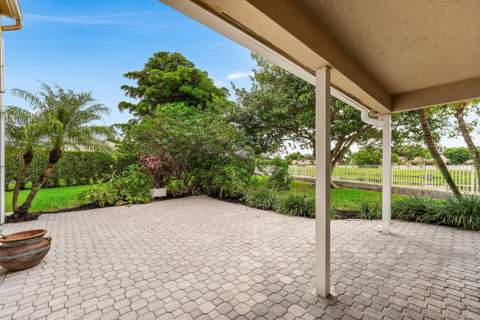 23350 Torre Circle, Boca Raton FL - photo 23 of 56