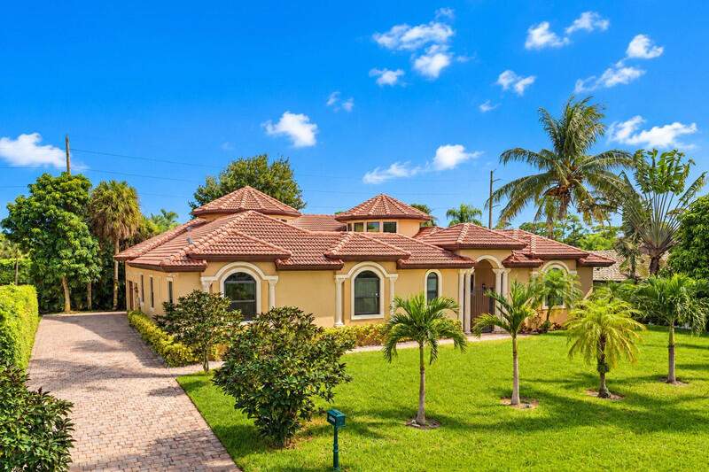 5 bedroom Single Family Residence at 4190 Gleneagles Drive, Pine Tree Golf Club, Boynton Beach — photo 2