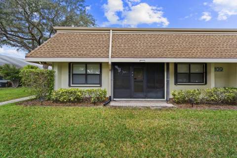 109 Half Moon Circle #C, Jupiter FL - photo 7 of 37