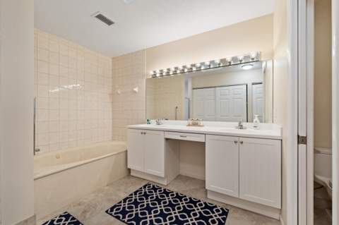 109 Half Moon Circle #C, Jupiter FL - photo 19 of 37