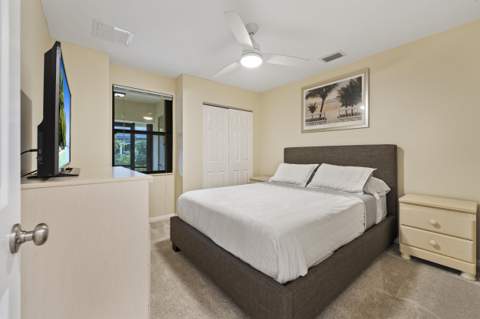 109 Half Moon Circle #C, Jupiter FL - photo 23 of 37