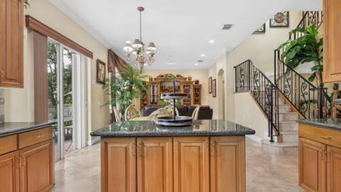 7652 NW 23rd Street, Pembroke Pines FL - photo 10 of 49