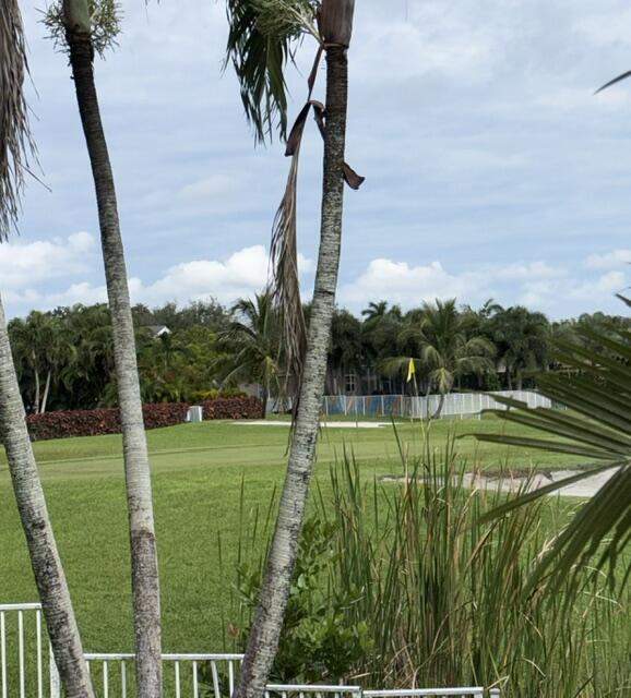 3 bedroom Single Family Residence at 8047 N Savannah Circle, Rolling Hills Golf & Tennis Club, Davie — photo 3
