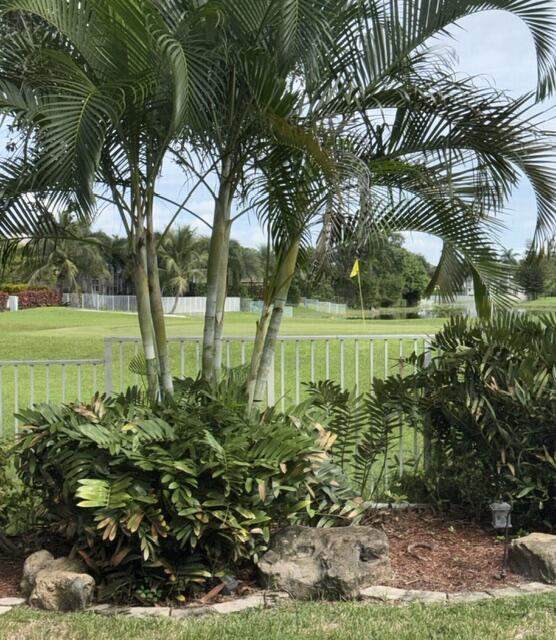 3 bedroom Single Family Residence at 8047 N Savannah Circle, Rolling Hills Golf & Tennis Club, Davie — photo 4
