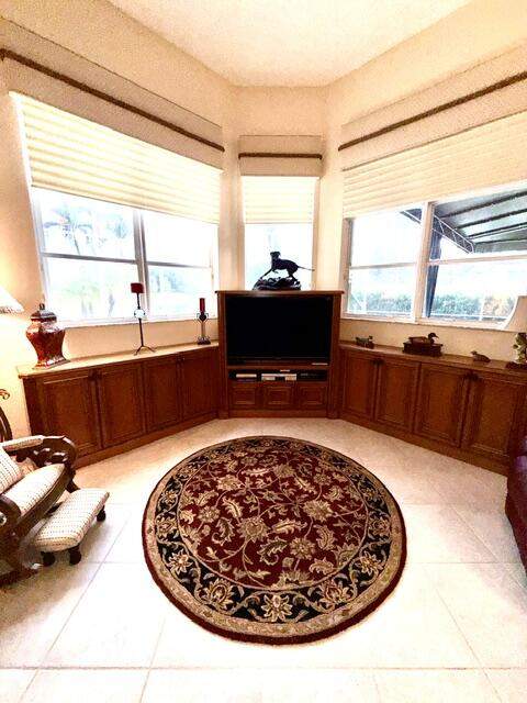 8047 N Savannah Circle, Davie FL - photo 10 of 21