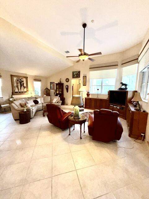 8047 N Savannah Circle, Davie FL - photo 11 of 21