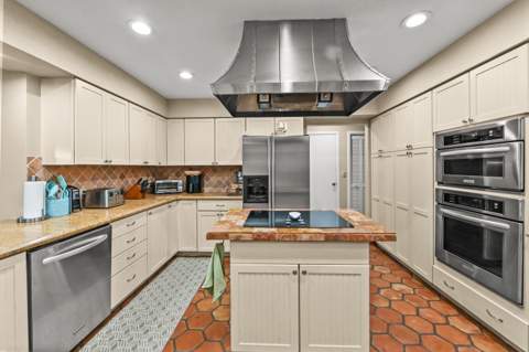 13885 Greentree Trail, Wellington FL - photo 20 of 52