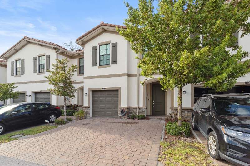 4 bedroom Townhouse at 1002 Sweet Briar Lane, Mediterranea, Riviera Beach — photo 3