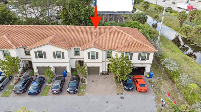 4 bedroom Townhouse at 1002 Sweet Briar Lane, Mediterranea, Riviera Beach — photo 5