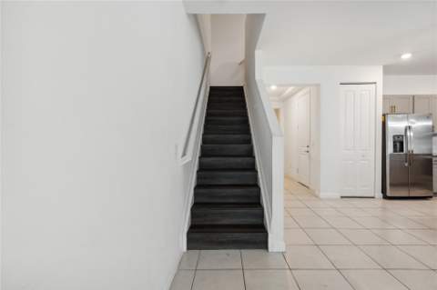 1002 Sweet Briar Lane, Riviera Beach FL - photo 18 of 38