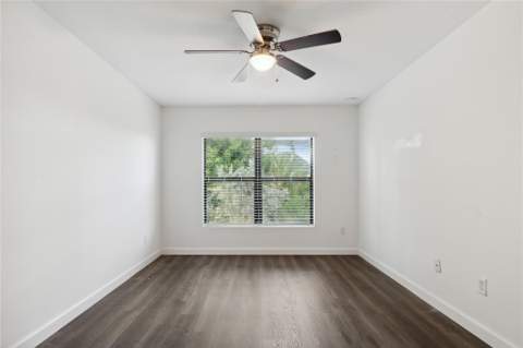 1002 Sweet Briar Lane, Riviera Beach FL - photo 21 of 38