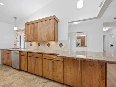 4803 Boxwood Circle, Boynton Beach FL - photo 10 of 46