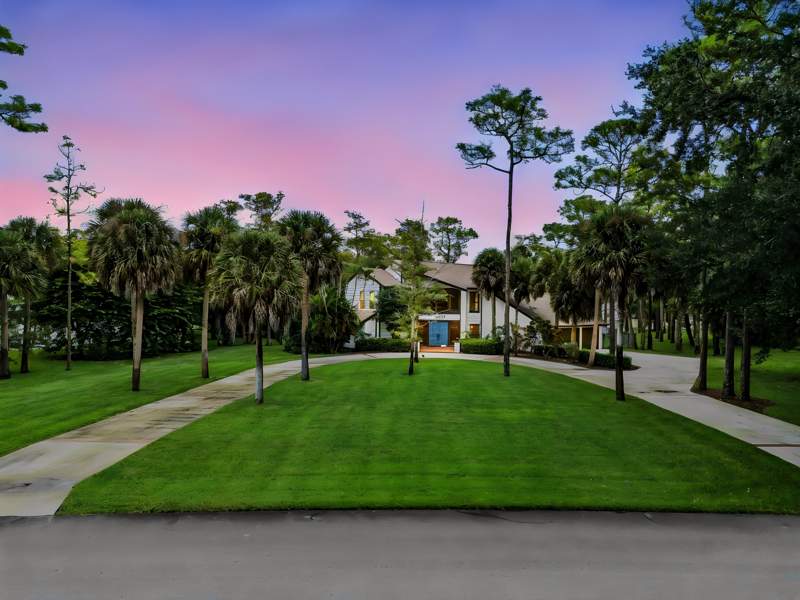 4 bedroom Single Family Residence at 13885 Greentree Trail, Pinewood, Wellington — photo 3