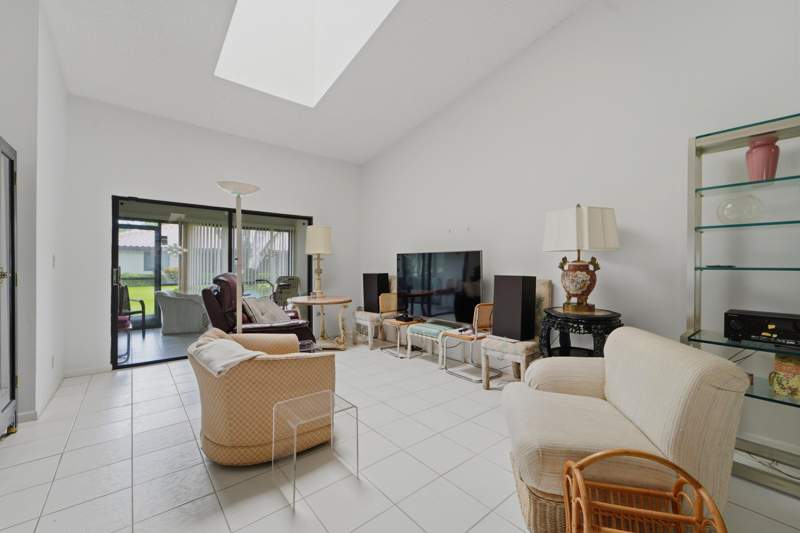2 bedroom Villa at 6408 Kings Gate Circle, Huntington Pointe, Delray Beach — photo 5