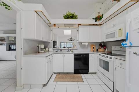 6408 Kings Gate Circle, Delray Beach FL - photo 19 of 52