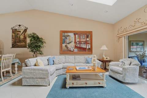 6375 Mill Pointe Circle, Delray Beach FL - photo 10 of 58