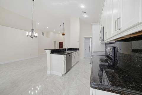 13676 Cortez Drive, Delray Beach FL - photo 12 of 38