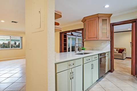 14726 Wildflower Lane, Delray Beach FL - photo 11 of 39
